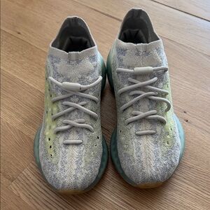 Yeezy Sneakers BOOST 360 Alien Light Gray, Pale Green, and Teal